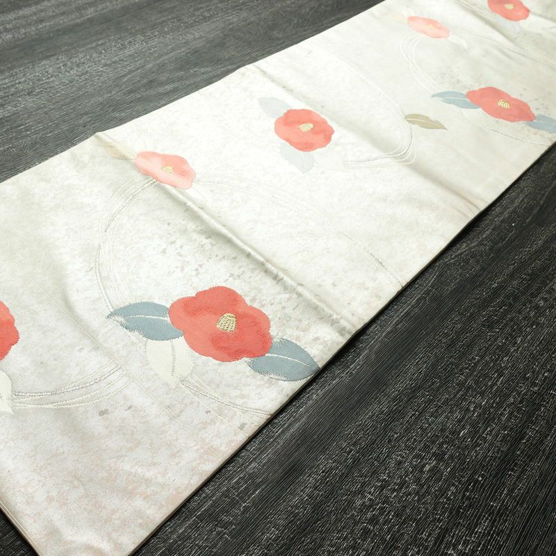 名古屋帯 六通柄 良品 正絹 花柄 名古屋仕立て なごや帯 リサイクル帯 帯 椿 箔 金糸 金・銀_画像8