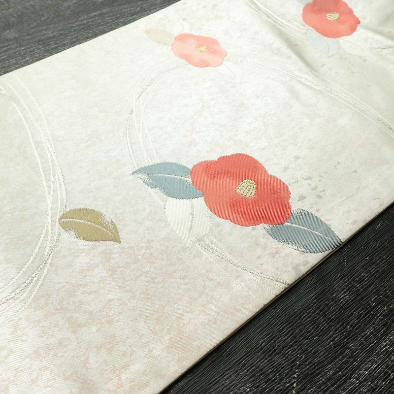 名古屋帯 六通柄 良品 正絹 花柄 名古屋仕立て なごや帯 リサイクル帯 帯 椿 箔 金糸 金・銀_画像10