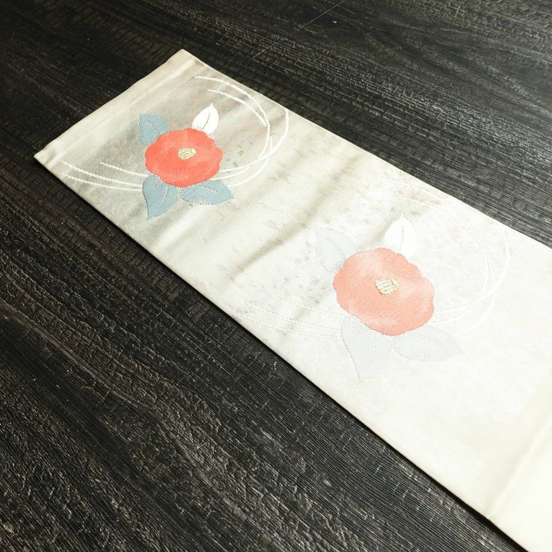 名古屋帯 六通柄 良品 正絹 花柄 名古屋仕立て なごや帯 リサイクル帯 帯 椿 箔 金糸 金・銀_画像15