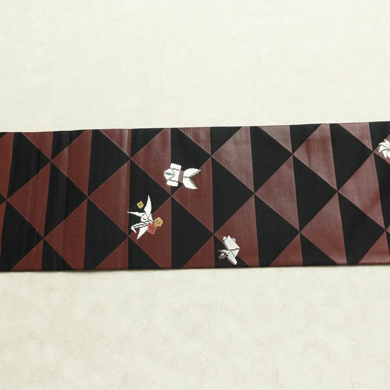 名古屋帯 六通柄 良品 正絹 古典柄 名古屋仕立て なごや帯 リサイクル帯 折り鶴 折り紙 かざぐるま 帯 刺繍 黒_画像14