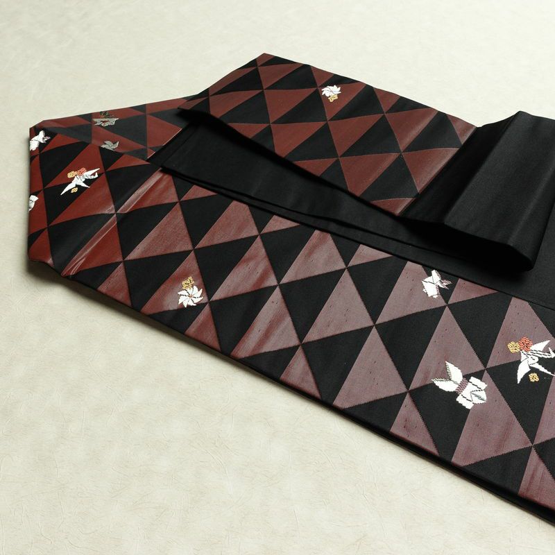 名古屋帯 六通柄 良品 正絹 古典柄 名古屋仕立て なごや帯 リサイクル帯 折り鶴 折り紙 かざぐるま 帯 刺繍 黒_画像21
