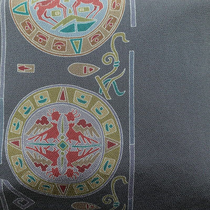 名古屋帯 全通柄 良品 縮緬 正絹 幾何学柄・抽象柄 名古屋仕立て なごや帯 リサイクル帯 くすみブルー 帯 青・紺_画像2