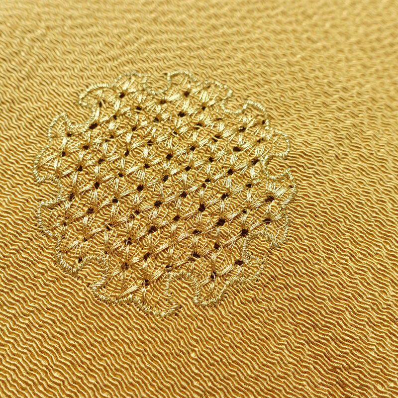 帯揚げ帯締めセット 縮緬 丹後ちりめん セット品 正絹 古典柄 刺繍 金糸 雪輪 黄・黄土色_画像8