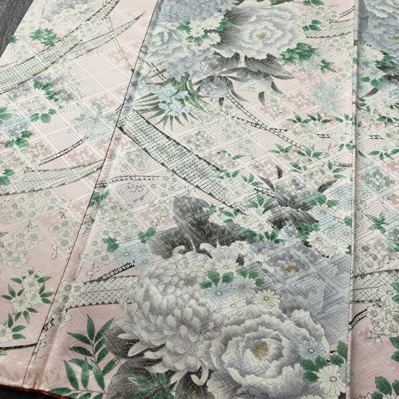 小紋 正絹 花柄 袷仕立て 身丈163cm 裄丈68.5cm リサイクル着物 着物 金彩 ピンク_画像4