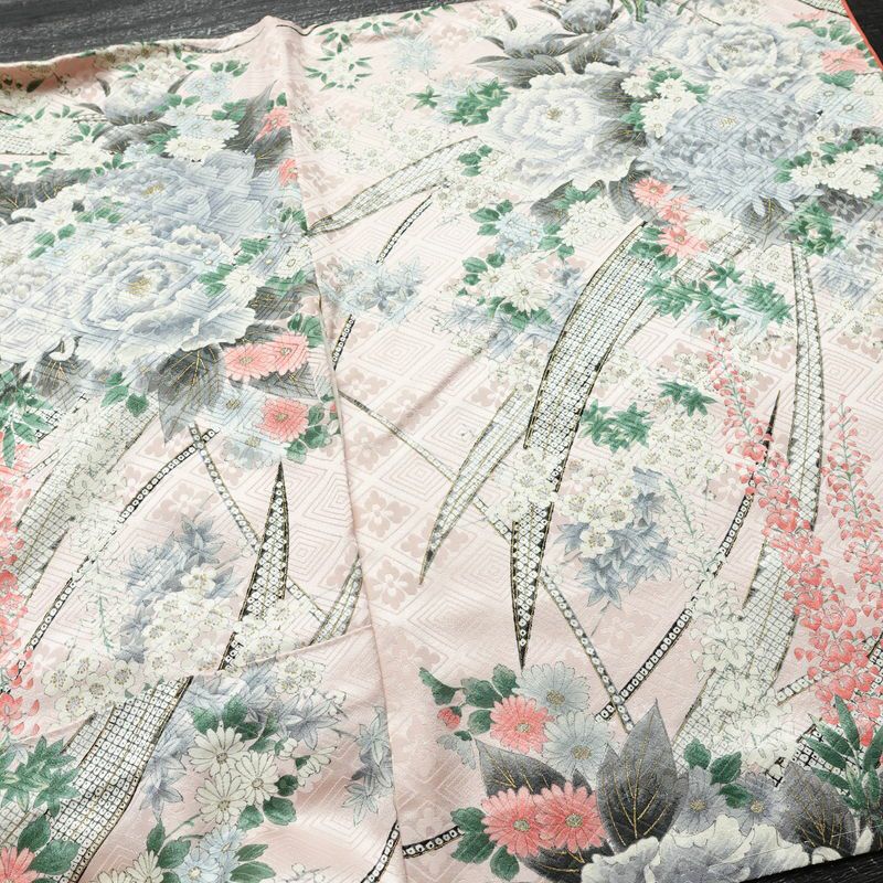 小紋 正絹 花柄 袷仕立て 身丈163cm 裄丈68.5cm リサイクル着物 着物 金彩 ピンク_画像13