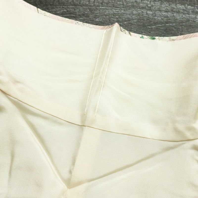 小紋 正絹 花柄 袷仕立て 身丈163cm 裄丈68.5cm リサイクル着物 着物 金彩 ピンク_画像19