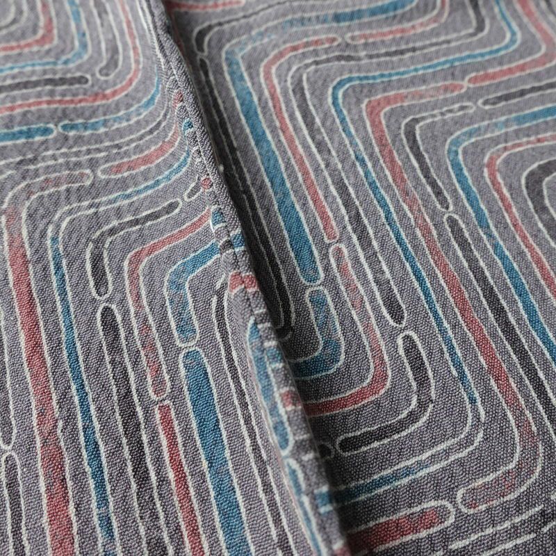 単衣 小紋 良品 しつけ糸付き バチ衿仕立て 正絹 幾何学柄・抽象柄 単衣仕立て 身丈157cm 裄丈65cm リサイクル着物 着物 紫・藤色_画像11