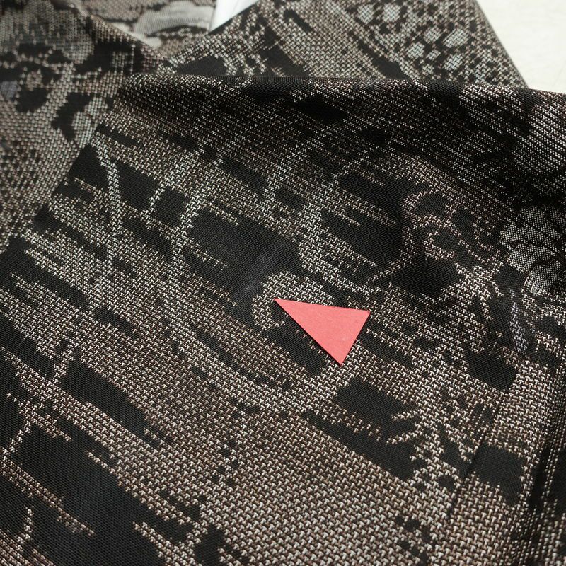 大島紬 正絹 木の葉・植物柄 袷仕立て 身丈154.5cm 裄丈62.5cm リサイクル着物 着物 松 茶_画像17