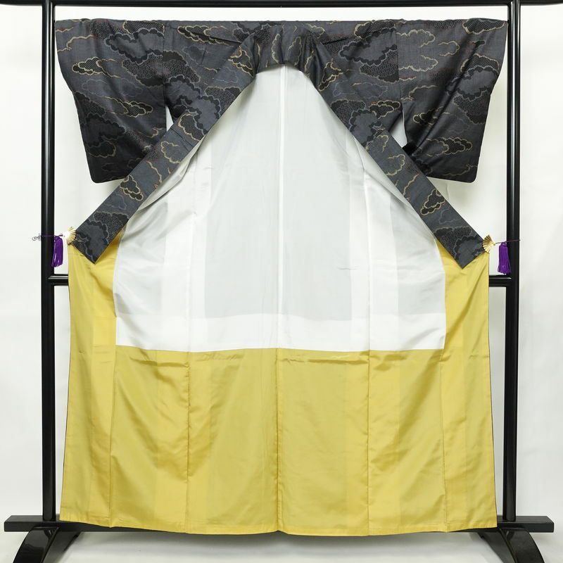 紬 正絹 雲柄 袷仕立て 身丈160.5cm 裄丈67cm リサイクル着物 着物 青・紺_画像3