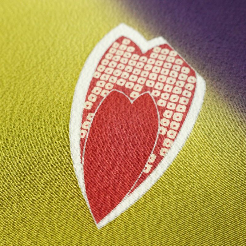 振袖 marieclaire 縮緬 正絹 花柄 袷仕立て 身丈170cm 裄丈68cm リサイクル着物 着物 成人式 二十歳 二十歳の集い モダン 桜 紫・藤色_画像8