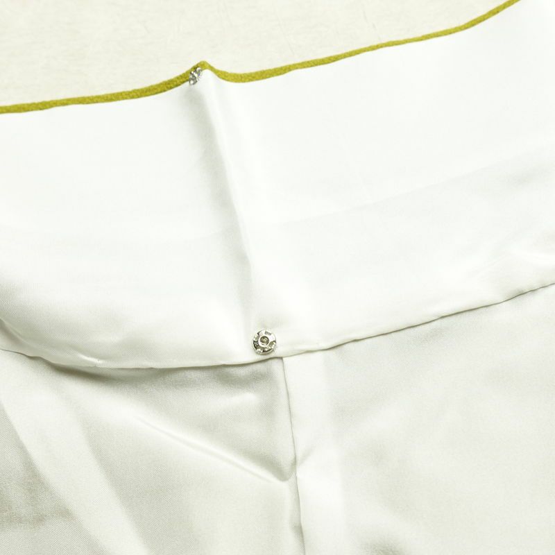 振袖 marieclaire 縮緬 正絹 花柄 袷仕立て 身丈170cm 裄丈68cm リサイクル着物 着物 成人式 二十歳 二十歳の集い モダン 桜 紫・藤色_画像18