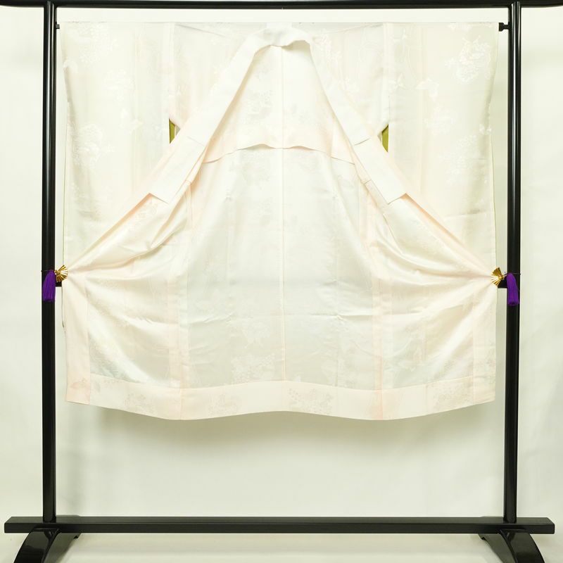 長襦袢 良品 振袖用 正絹 古典柄 袖無双・胴抜き 身丈124cm 裄丈65cm 蝶 リサイクル着物 ピンク_画像3