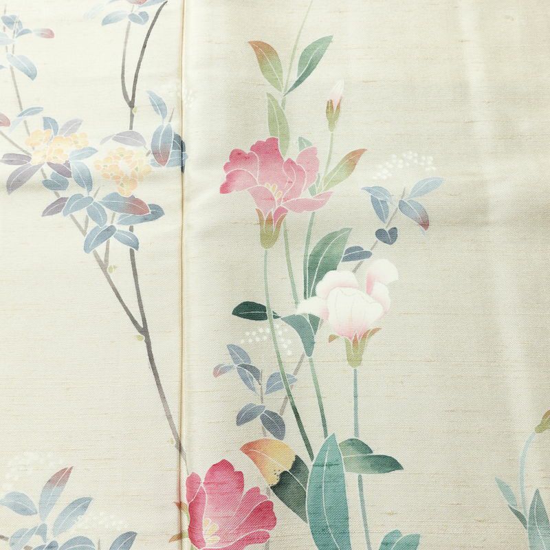 訪問着 加賀友禅 紬訪問着 元子 落款入り 正絹 花柄 袷仕立て 身丈160.5cm 裄丈68cm リサイクル着物 一部しつけ糸付き 着物 紬地 クリーム_画像6