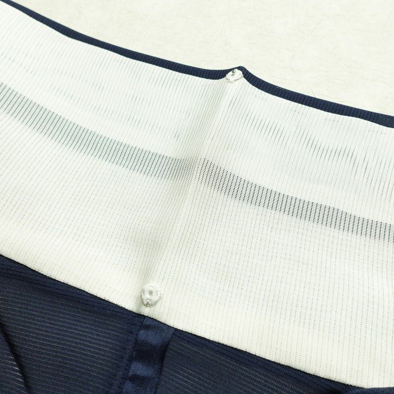 盛夏 付け下げ 絽 良品 しつけ糸付き 夏用 正絹 木の葉・植物柄 単衣仕立て 身丈163cm 裄丈68.5cm リサイクル着物 付下 着物 刺繍 薄物 青・紺_画像20