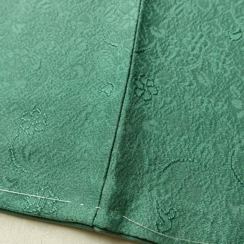 色無地 しつけ糸付き 正絹 木の葉・植物柄 袷仕立て 身丈167.5cm 裄丈67.5cm リサイクル着物 着物 緑・うぐいす色_画像9