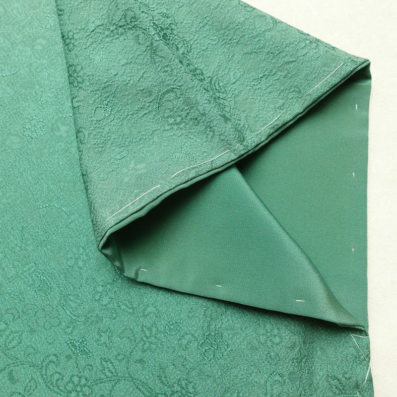 色無地 しつけ糸付き 正絹 木の葉・植物柄 袷仕立て 身丈167.5cm 裄丈67.5cm リサイクル着物 着物 緑・うぐいす色_画像14
