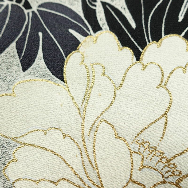 訪問着 一つ紋付き 正絹 花柄 袷仕立て 身丈167cm 裄丈66cm リサイクル着物 着物 刺繍 箔 共八掛 金彩 芍薬 菊 グレー_画像10