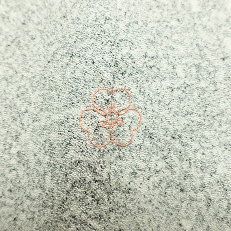 訪問着 一つ紋付き 正絹 花柄 袷仕立て 身丈167cm 裄丈66cm リサイクル着物 着物 刺繍 箔 共八掛 金彩 芍薬 菊 グレー_画像14