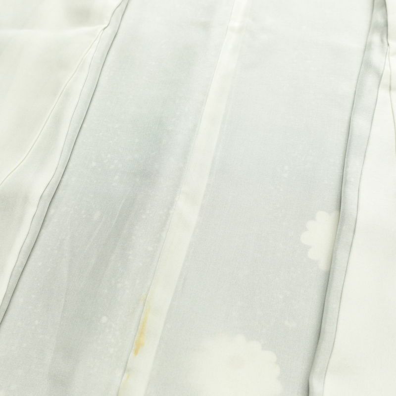 訪問着 一つ紋付き 正絹 花柄 袷仕立て 身丈167cm 裄丈66cm リサイクル着物 着物 刺繍 箔 共八掛 金彩 芍薬 菊 グレー_画像19