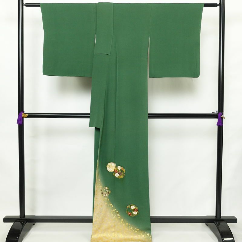 色留袖 松尾光琳 落款入り 縮緬 一つ紋付き 正絹 木の葉・植物柄 袷仕立て 身丈170cm 裄丈69.5cm リサイクル着物 着物 箔 共八掛 金彩 緑・うぐいす色_画像2