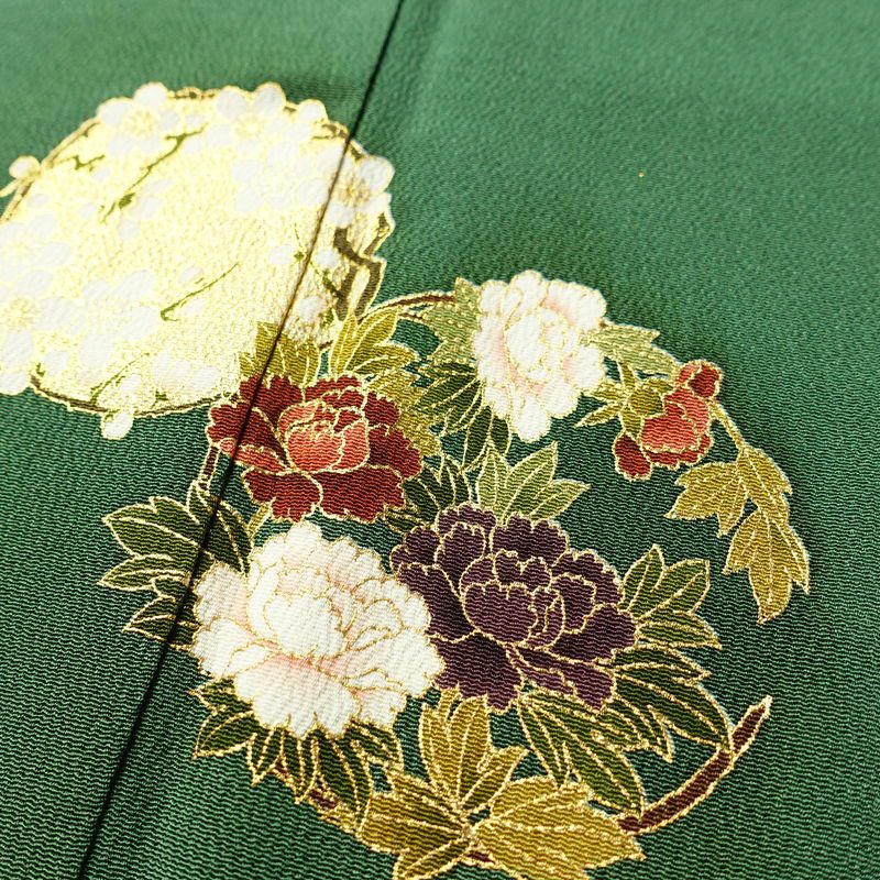 色留袖 松尾光琳 落款入り 縮緬 一つ紋付き 正絹 木の葉・植物柄 袷仕立て 身丈170cm 裄丈69.5cm リサイクル着物 着物 箔 共八掛 金彩 緑・うぐいす色_画像7