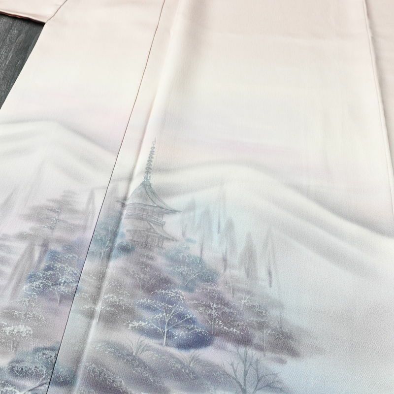 付け下げ 一つ紋付き 正絹 風景柄 袷仕立て 身丈165cm 裄丈66.5cm リサイクル着物 一部しつけ糸付き 着物 ピンク_画像5