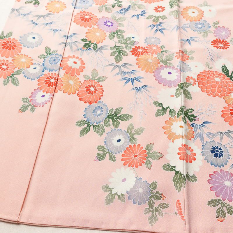 付け下げ 縮緬 一つ紋付き 伊達衿付き 正絹 花柄 袷仕立て 身丈160.5cm 裄丈65.5cm リサイクル着物 着物 入学式 七五三 フォーマル 菊 ピンク_画像4