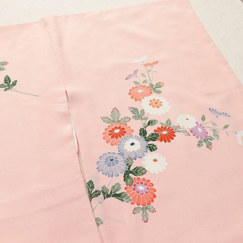 付け下げ 縮緬 一つ紋付き 伊達衿付き 正絹 花柄 袷仕立て 身丈160.5cm 裄丈65.5cm リサイクル着物 着物 入学式 七五三 フォーマル 菊 ピンク_画像12