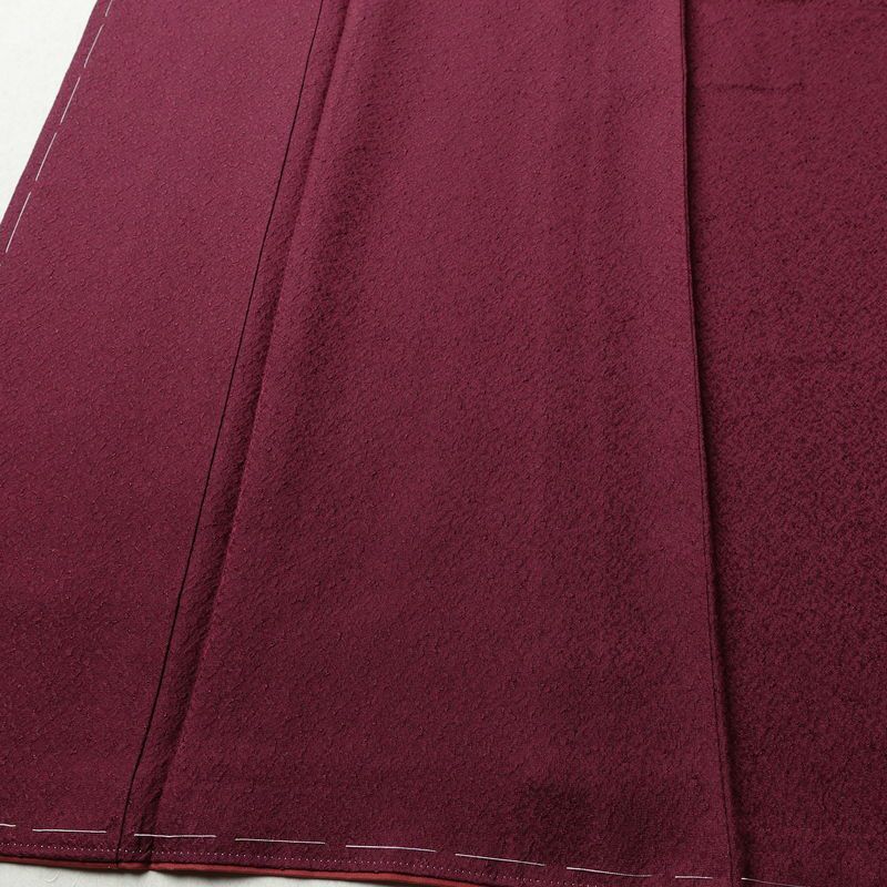 色無地 良品 しつけ糸付き 正絹 無地 袷仕立て 身丈157cm 裄丈63cm リサイクル着物 着物 お茶会 シンプル 紫・藤色_画像4