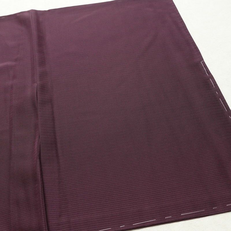 盛夏 色無地 絽 美品 しつけ糸付き 夏用 一つ紋付き 正絹 無地 単衣仕立て 身丈162cm 裄丈63cm リサイクル着物 着物 薄物 紫・藤色_画像14