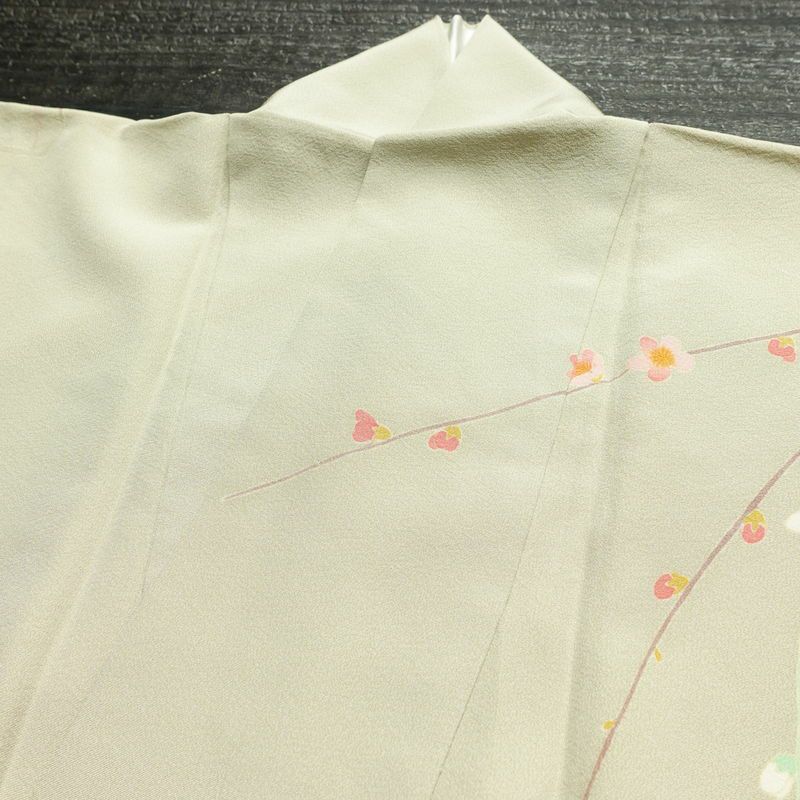 訪問着 良品 落款入り 縮緬 一つ紋付き 正絹 花柄 袷仕立て 身丈157.5cm 裄丈66.5cm リサイクル着物 着物 共八掛 入学式 卒業式 七五三 お宮参り フォーマル 緑・うぐいす色_画像18