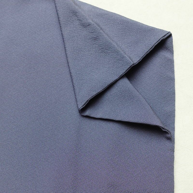 色無地 縮緬 一つ紋付き 正絹 無地 袷仕立て 身丈159cm 裄丈64.5cm リサイクル着物 着物 共八掛 お茶会 竜胆色 紫・藤色_画像13