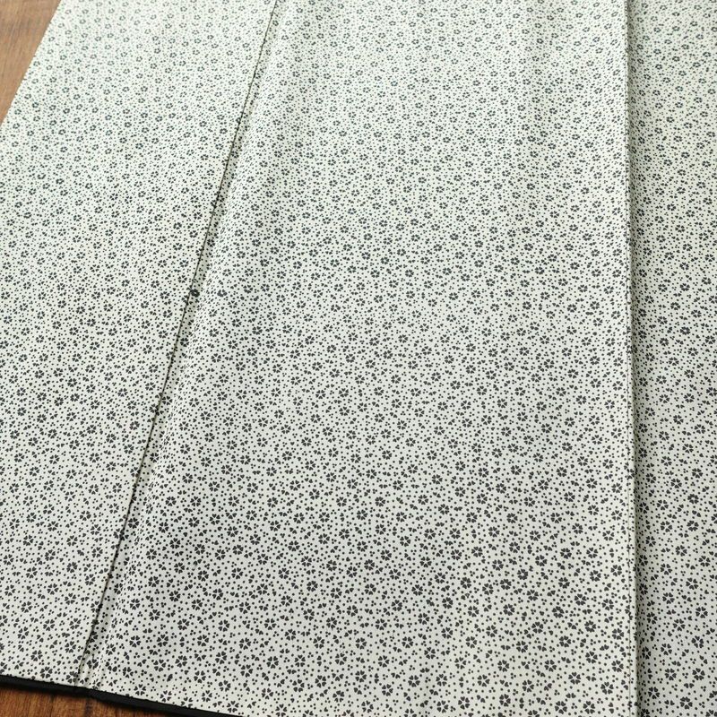 小紋 良品 総柄 正絹 花柄 袷仕立て 身丈157.5cm 裄丈63cm リサイクル着物 着物 白_画像4