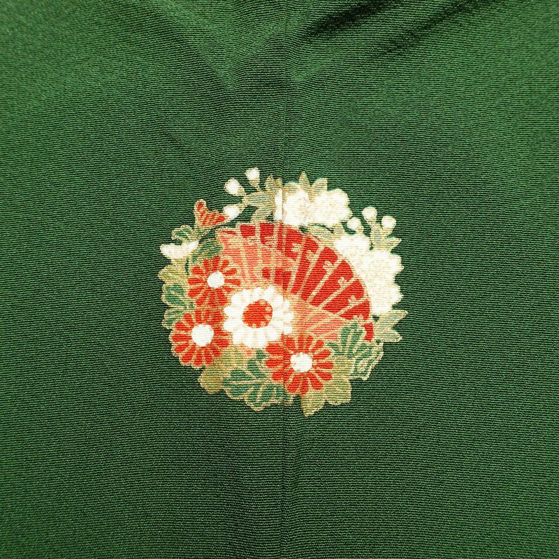 振袖 縮緬 正絹 古典柄 袷仕立て 洒落紋付き 身丈166cm 裄丈68.5cm リサイクル着物 着物 箔 金彩 成人式 二十歳 二十歳の集い パーティー フォーマル 松 菊 桜 緑・うぐいす色_画像13