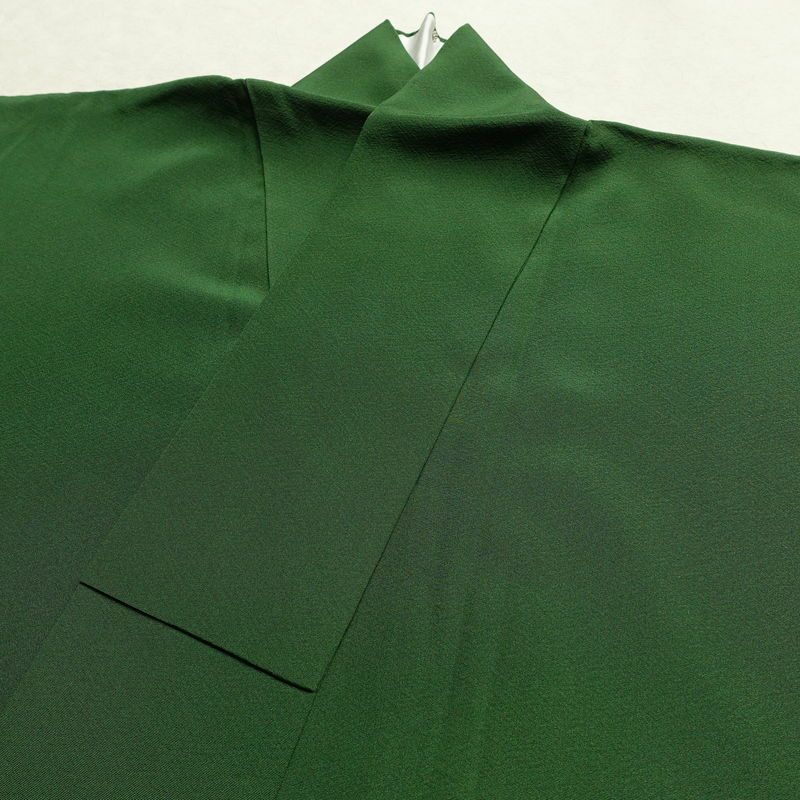 振袖 縮緬 正絹 古典柄 袷仕立て 洒落紋付き 身丈166cm 裄丈68.5cm リサイクル着物 着物 箔 金彩 成人式 二十歳 二十歳の集い パーティー フォーマル 松 菊 桜 緑・うぐいす色_画像18