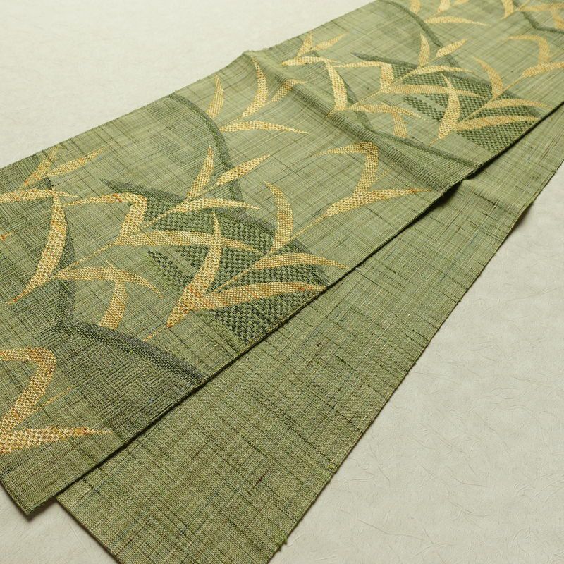 名古屋帯 六通柄 美品 正絹 木の葉・植物柄 通し仕立て なごや帯 リサイクル帯 帯 紬地 緑・うぐいす色_画像9