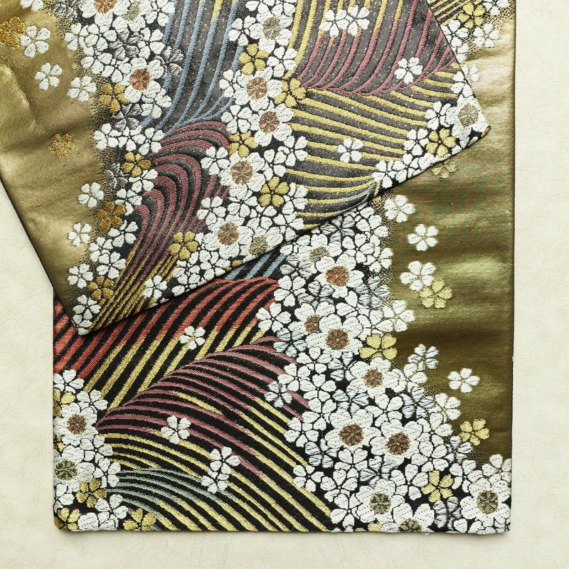 袋帯 六通柄 正絹 花柄 リサイクル帯 帯 引箔 結婚式 成人式 パーティー 華やか 桜 黒_画像12