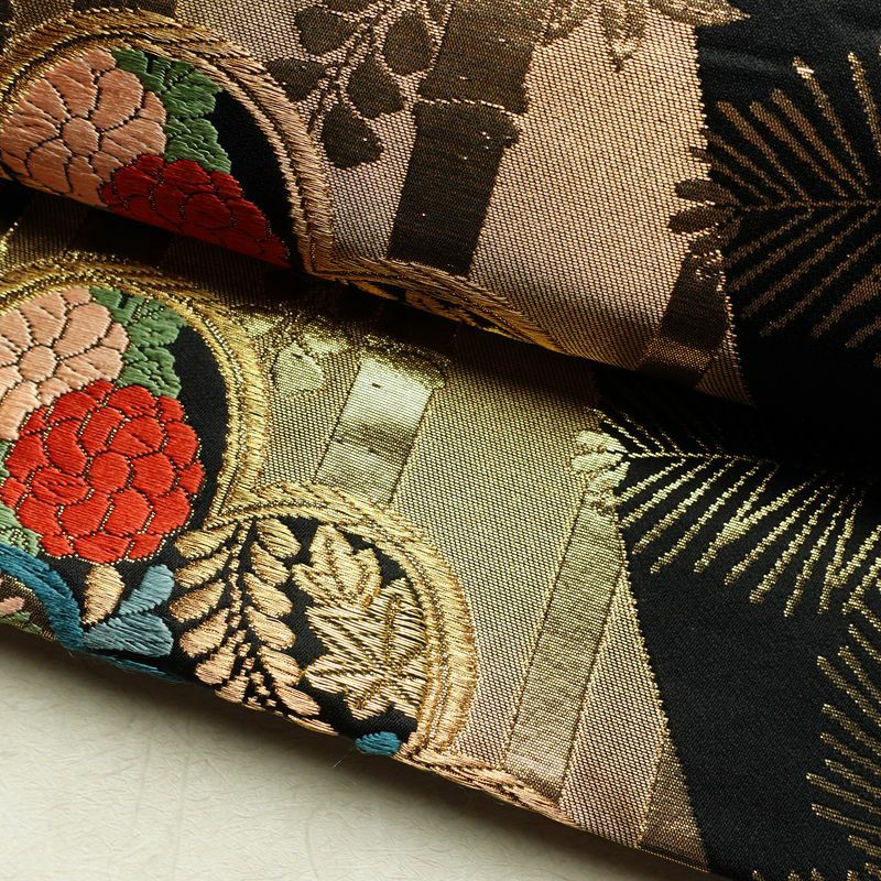 袋帯 六通柄 フォーマル用 正絹 古典柄 リサイクル帯 帯 引箔 金糸 結婚式 パーティー 華やか 松 黒_画像8