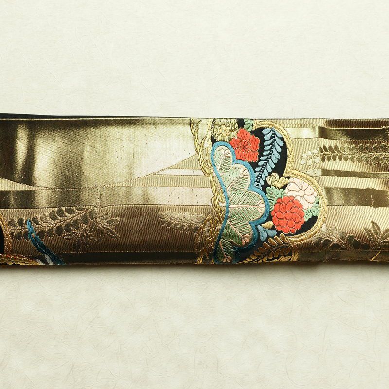 袋帯 六通柄 フォーマル用 正絹 古典柄 リサイクル帯 帯 引箔 金糸 結婚式 パーティー 華やか 松 黒_画像14