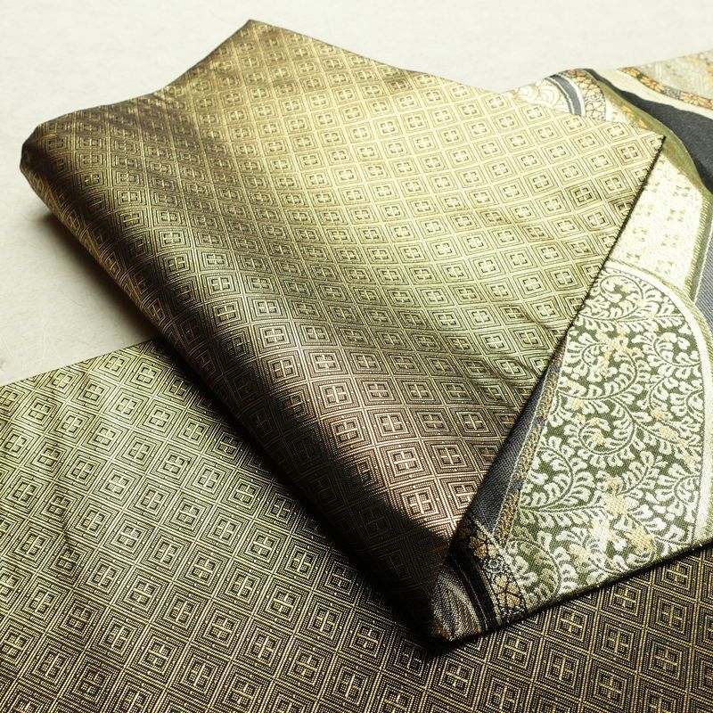 袋帯 元禄唐草文様 六通柄 美品 フォーマル用 未仕立て 正絹 古典柄 リサイクル帯 帯 箔 黒_画像10