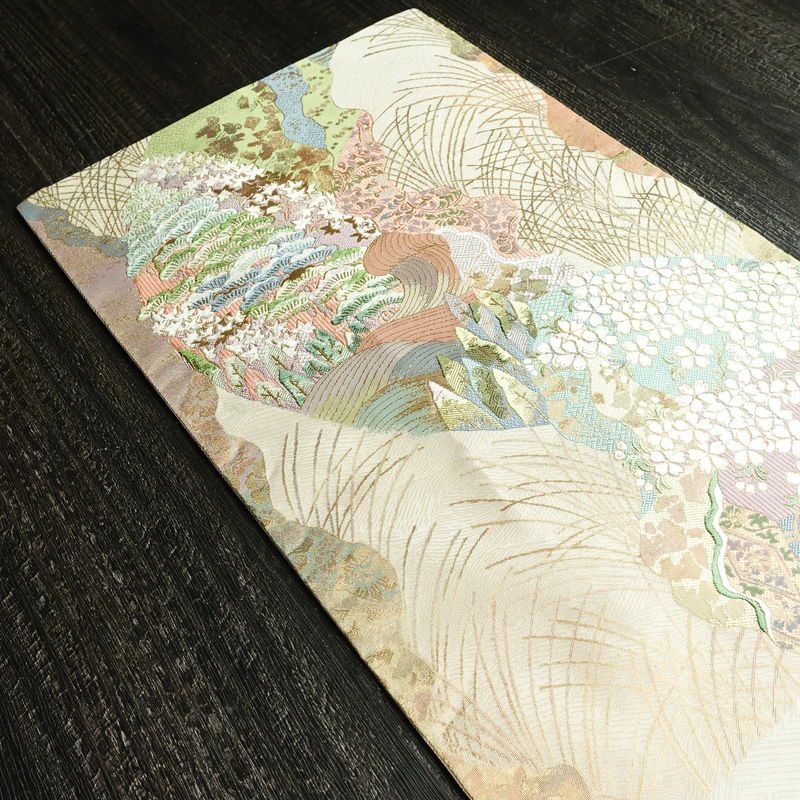 袋帯 六通柄 美品 フォーマル用 正絹 木の葉・植物柄 リサイクル帯 帯 箔 入学式 卒業式 結婚式 七五三 お宮参り 四季花 紅葉 松 桜 ベージュ_画像18