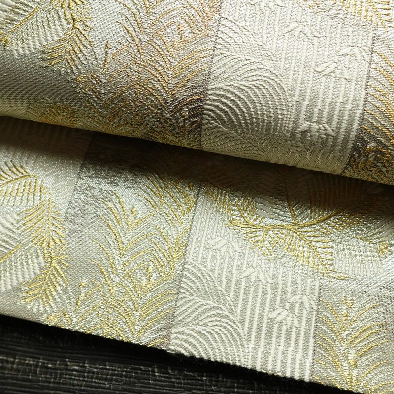 袋帯 六通柄 美品 フォーマル用 正絹 木の葉・植物柄 リサイクル帯 帯 結婚式 パーティー 上品 金・銀_画像8