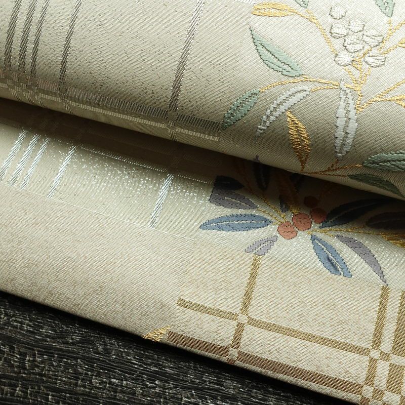 袋帯 六通柄 美品 フォーマル用 正絹 木の葉・植物柄 リサイクル帯 帯 入学式 卒業式 結婚式 七五三 パーティー お宮参り 上品 クリーム_画像8