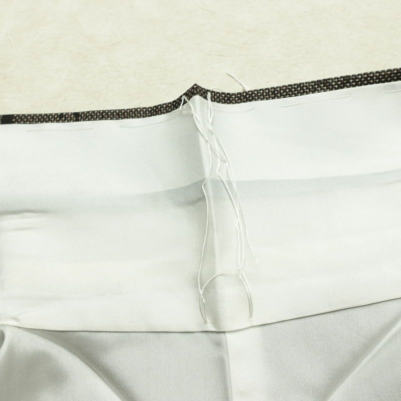 大島紬 古代染色 純泥染 美品 証紙あり しつけ糸付き 正絹 花柄 袷仕立て 身丈158cm 裄丈62.5cm リサイクル着物 着物 茶_画像18