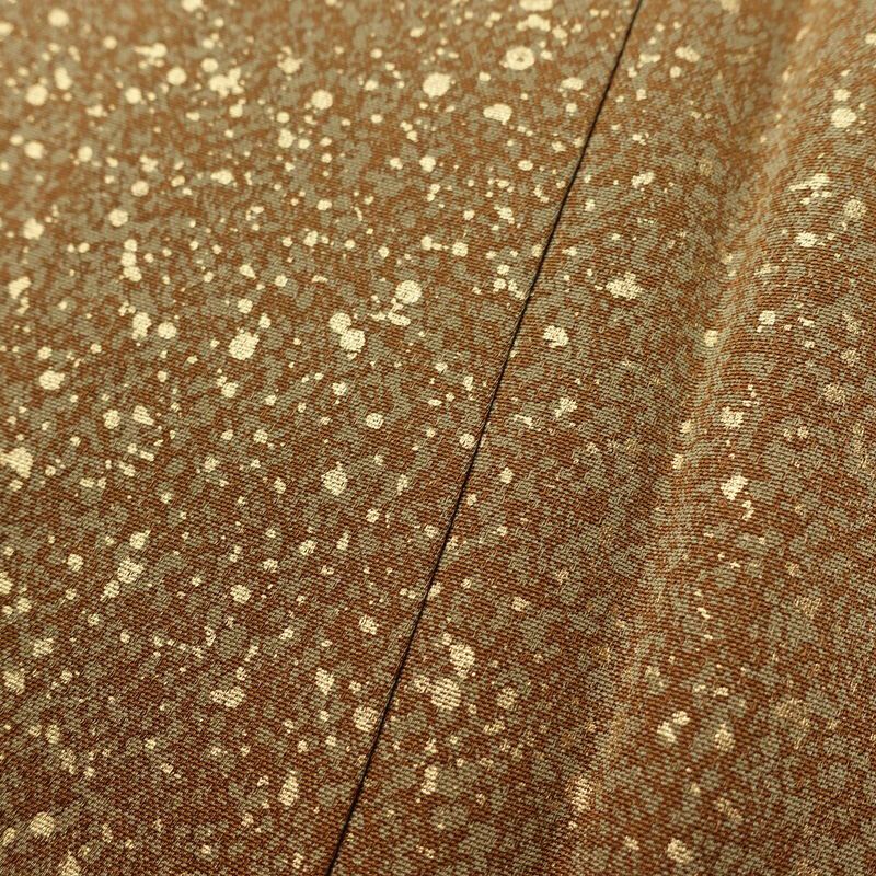 付け下げ 美品 しつけ糸付き 一つ紋付き 正絹 その他の柄 袷仕立て 身丈151cm 裄丈63cm リサイクル着物 箔 共八掛 卒業式 パーティー フォーマル モダン 茶_画像10