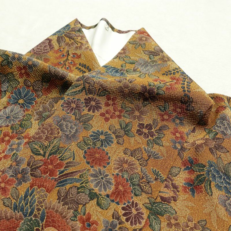 単衣 小紋 良品 縮緬 総柄 正絹 花柄 単衣仕立て 身丈159cm 裄丈66cm リサイクル着物 着物 菊 黄・黄土色_画像18