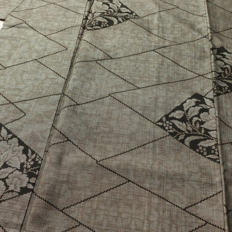 紬 良品 正絹 花柄 袷仕立て 身丈158cm 裄丈64.5cm リサイクル着物 着物 茶_画像5