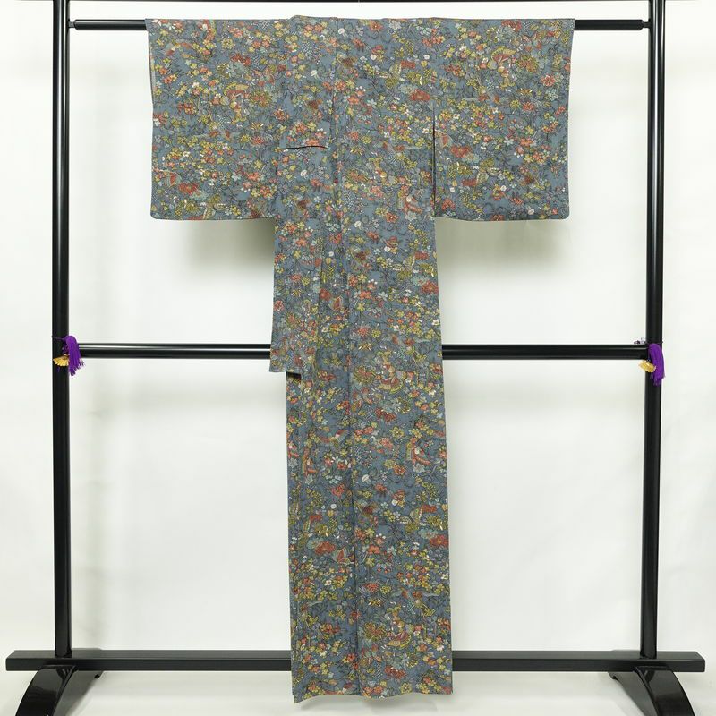 単衣 小紋 良品 縮緬 総柄 正絹 花柄 単衣仕立て 身丈157.5cm 裄丈64cm リサイクル着物 着物 青・紺_画像2