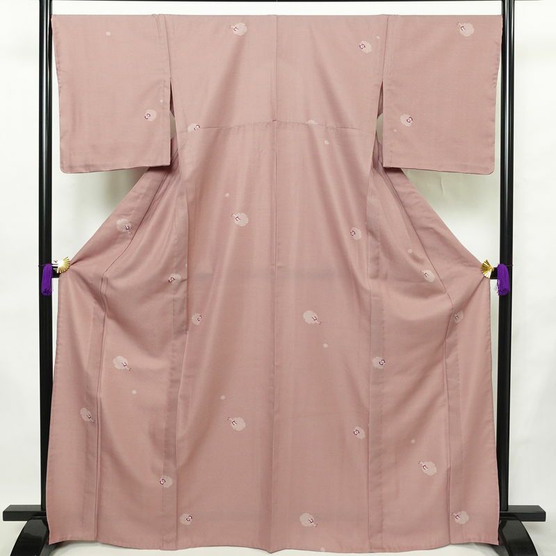 単衣 小紋 美品 しつけ糸付き 飛び柄 ポリエステル 古典柄 単衣仕立て 身丈168cm 裄丈68cm リサイクル着物 着物 シンプル ピンク_画像1