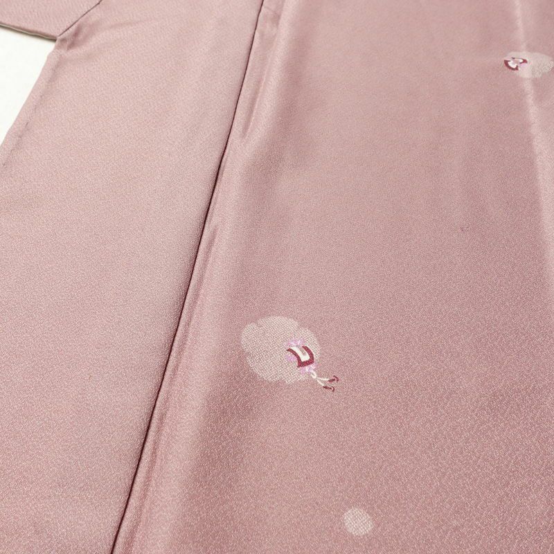 単衣 小紋 美品 しつけ糸付き 飛び柄 ポリエステル 古典柄 単衣仕立て 身丈168cm 裄丈68cm リサイクル着物 着物 シンプル ピンク_画像5